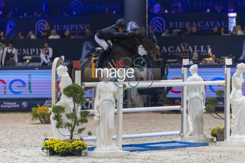 Govoni Gianni (ITA) riding Only Special van Dobby-Home_Verona_20241109_SS358506.jpg